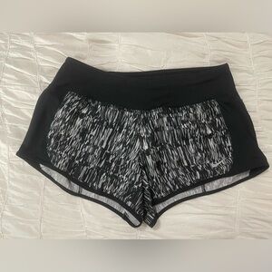 Nike Shorts - S